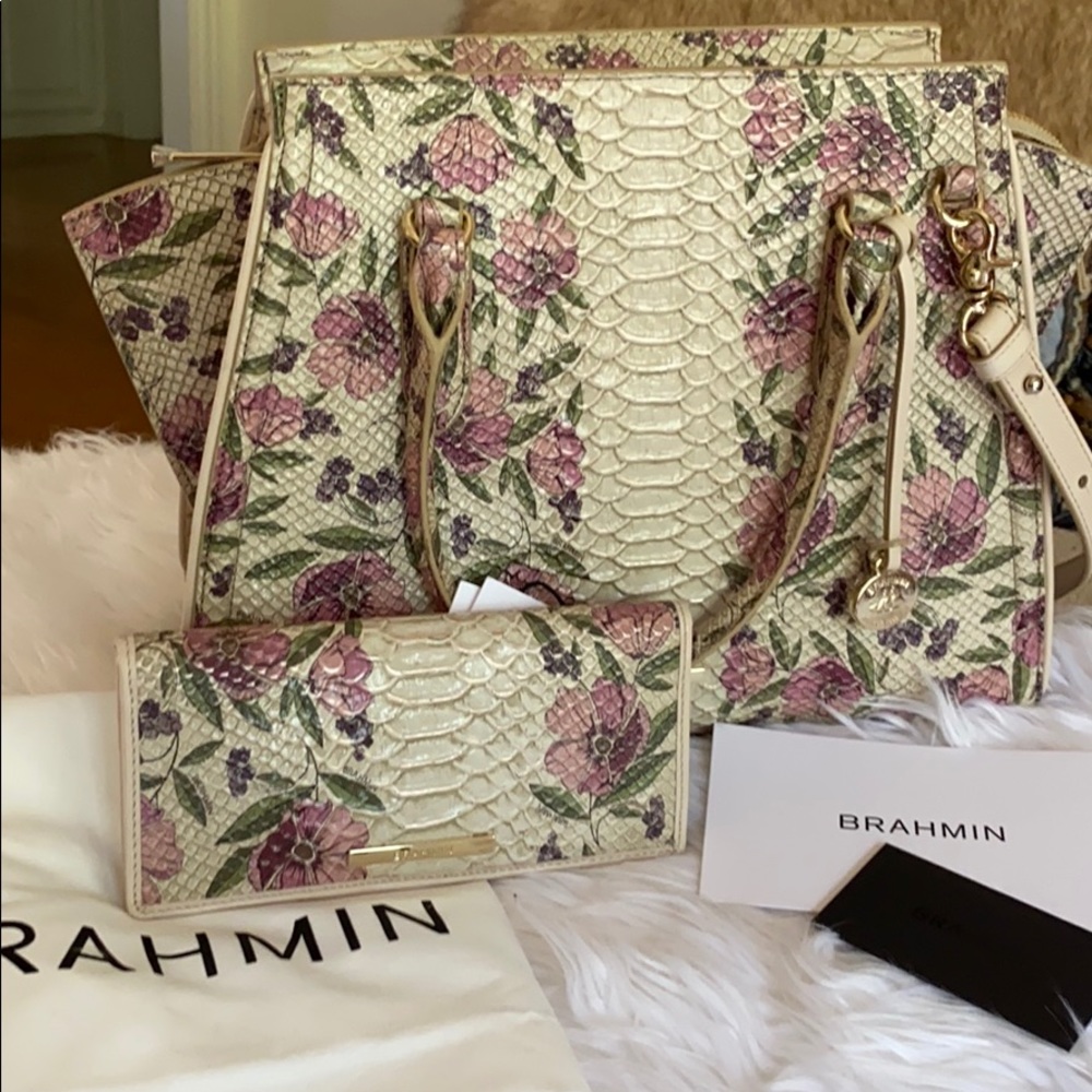 BRAHMIN Purse & Wallet